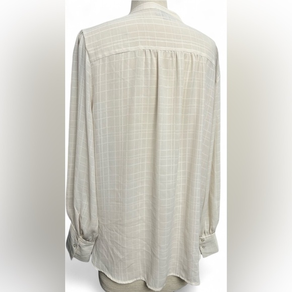 LOFT Cream Textured Grid Pattern Neutral Minimal Chic Soft Square Modern Print L - Picture 2 of 4